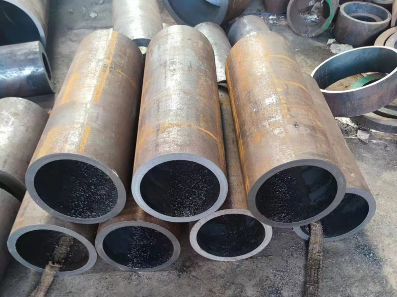 尼勒克12Cr1MovG无缝钢管切割